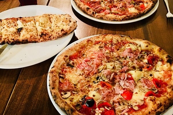 Montreal Pizzeria Spotlight: Must-Try Places for Pizza Lovers